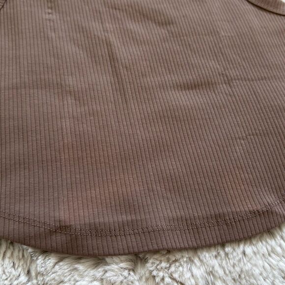 Madewell The Tailored Crop Tank in Sleekhold Size L - Picture 7 of 11